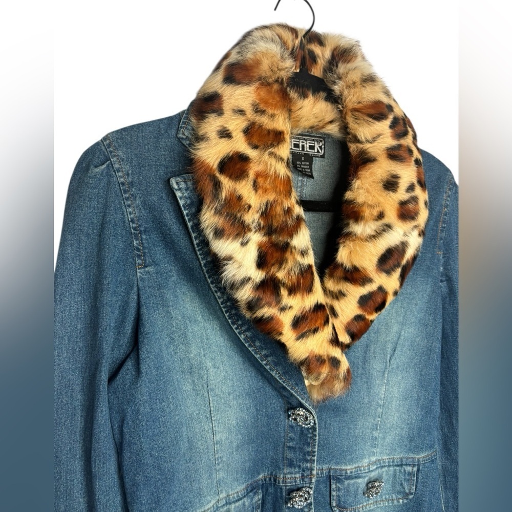 Y2K Berek Denim Faux Cheetah Fur Collar Embellished Jean Jacket Size Small - Picture 3 of 13